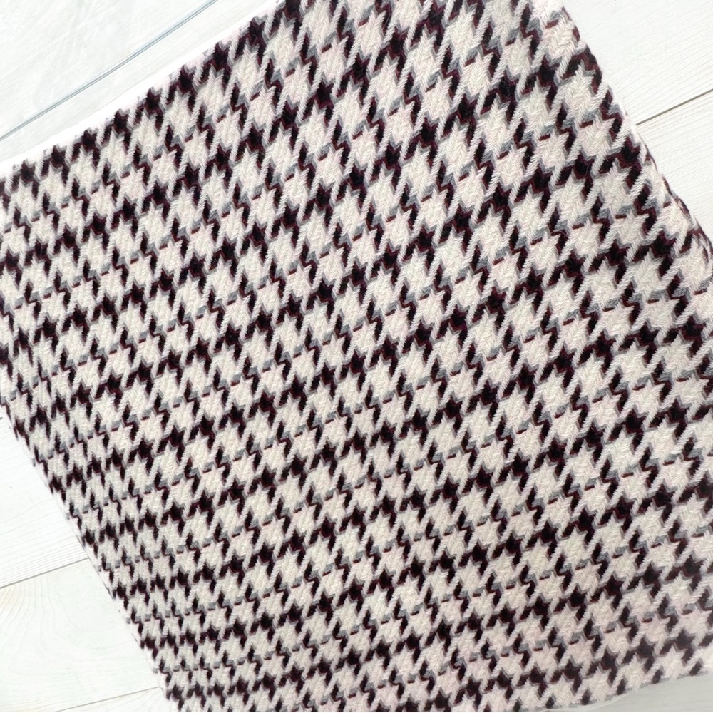 White House black market houndstooth wool skirt ❤️ - Picture 3 of 5